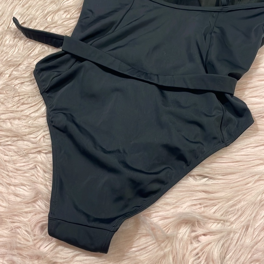 NWOT Perfect DD Black Shine Bustier Belted One Piece Swimsuit - Picture 9 of 9